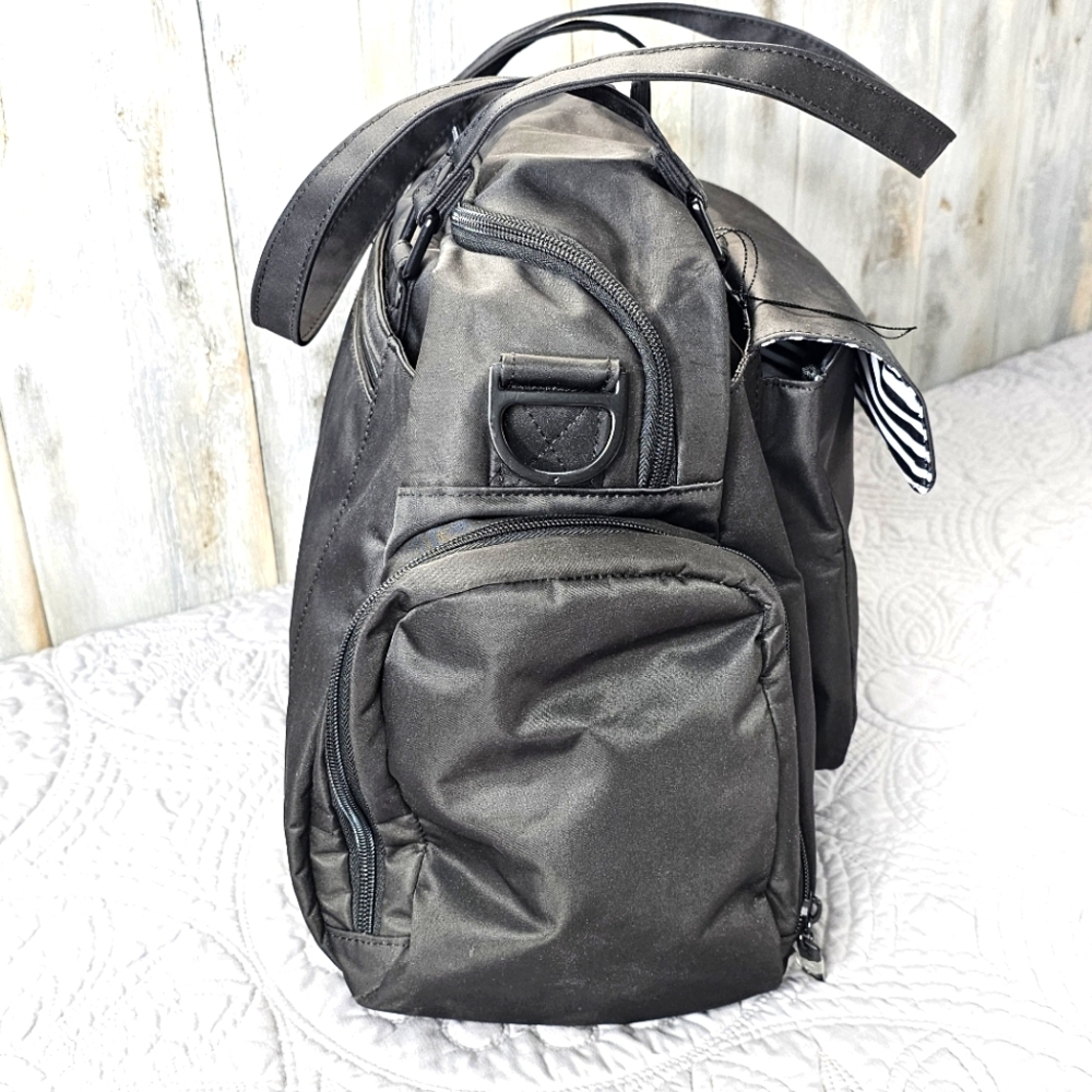 JuJuBe Blackout Pumped Breast Pump Baby Bag w/Change Pad & Wet Bag - Picture 11 of 14